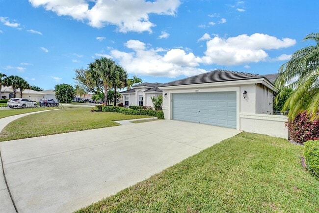Building Photo - 3833 Cypress Lake Dr
