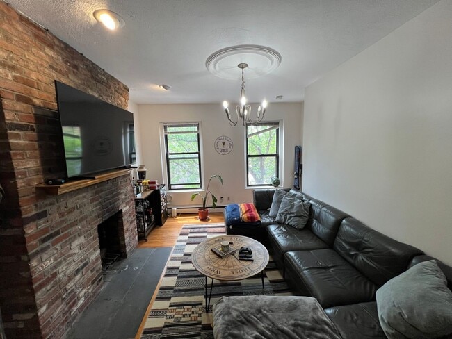 Building Photo - $4650 South End Penthouse Unit with Roof D...