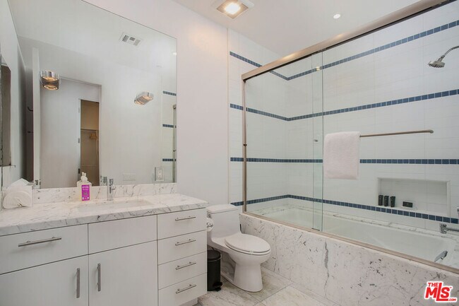 Building Photo - 27454 Winding Way