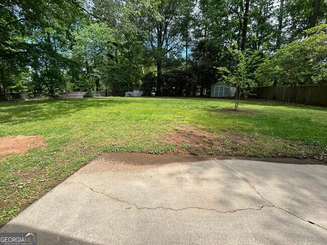 Building Photo - 115 Shady Grove Ln