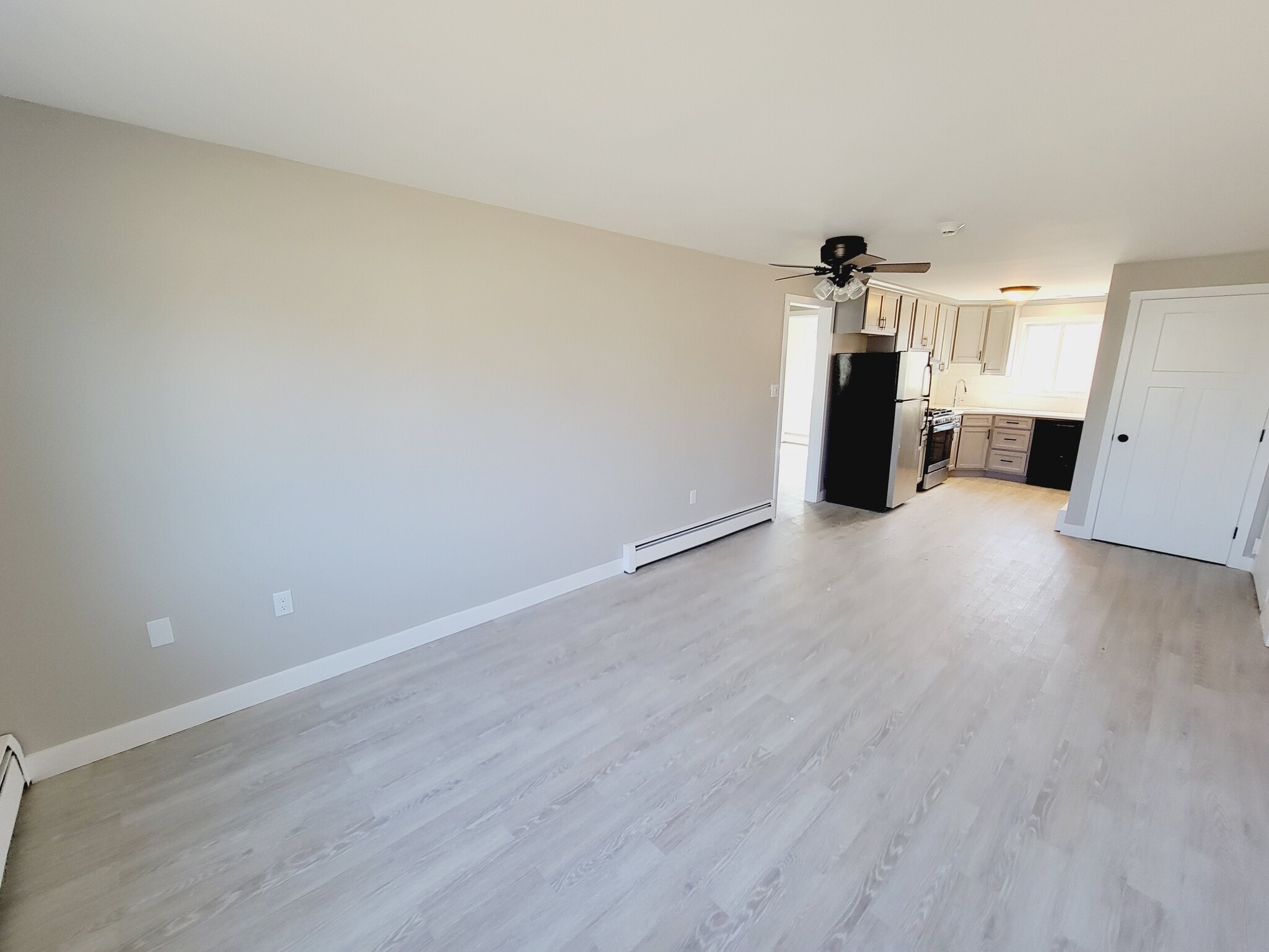 Building Photo - 41 Evergreene