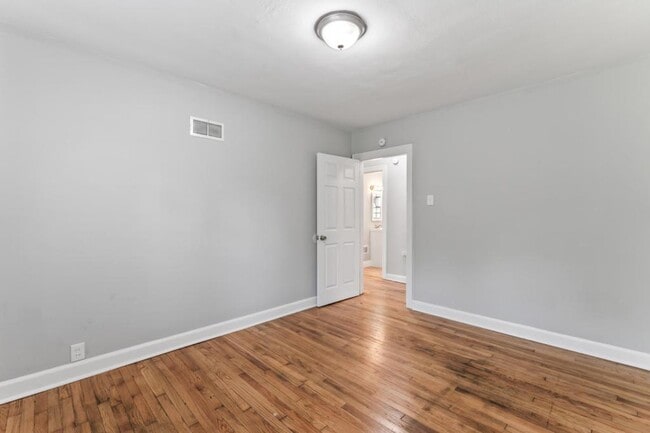 Building Photo - 5613 Jennings Station Rd