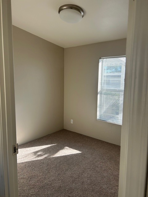 Building Photo - 9427 E University Dr