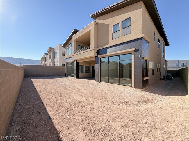 Building Photo - 10761 Canyon Bloom Dr