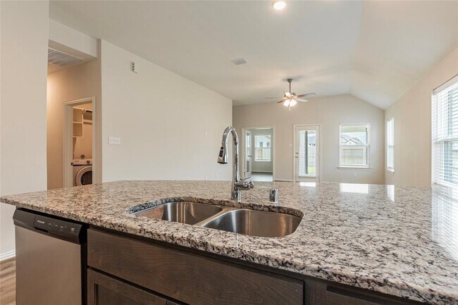 Building Photo - 4929 Caspian Wave Dr