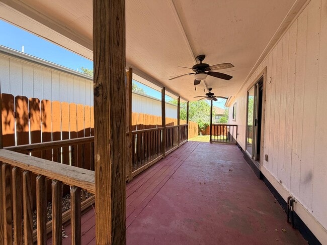 Building Photo - 7423 Corian Park Dr
