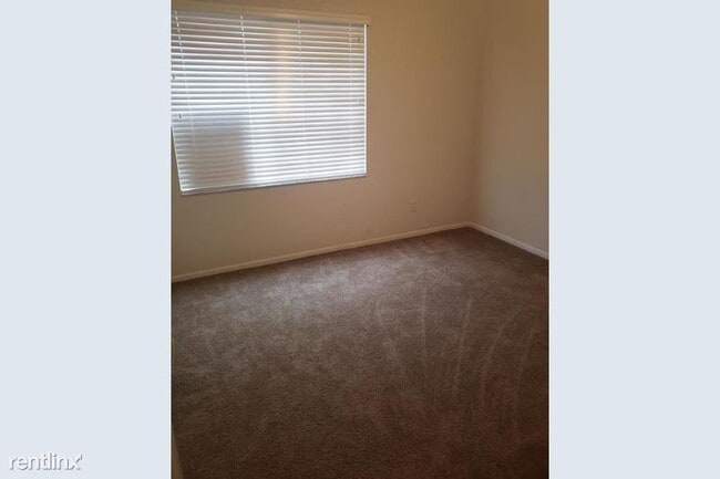 Building Photo - 2 br, 2 bath Condo - 6543 Dorothys Crk