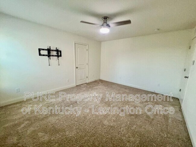 Building Photo - 138 Amen Corner Way