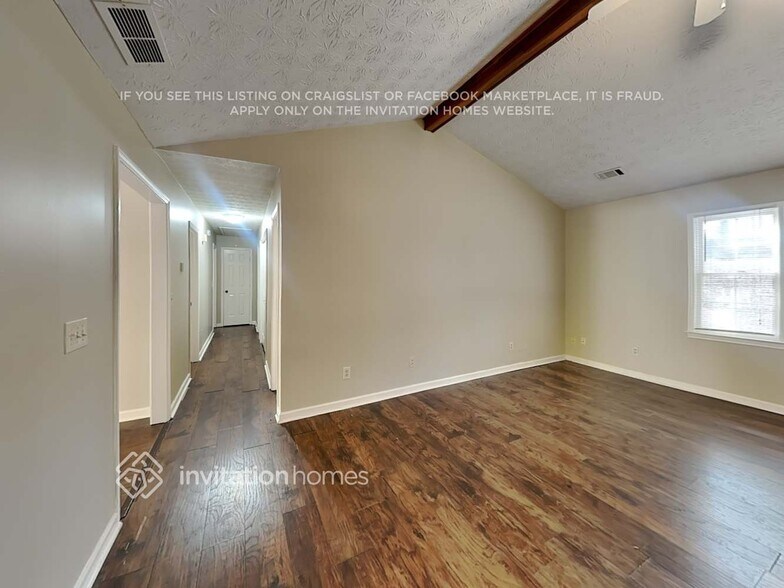 Building Photo - 2634 Laurel Woods Ln SE