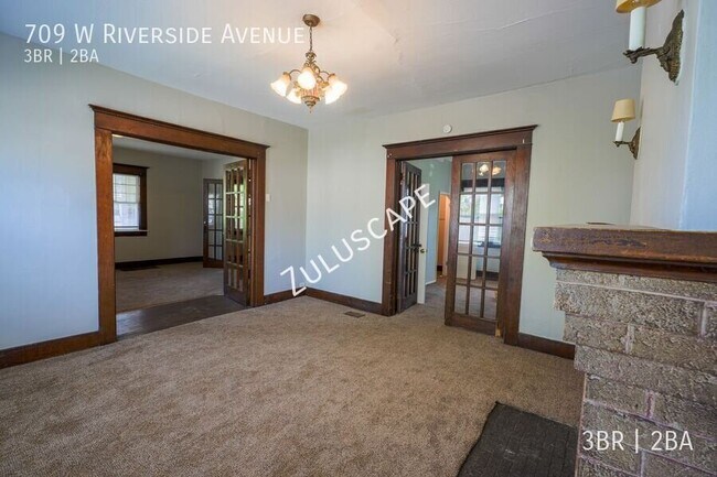Building Photo - 709 W Riverside Ave