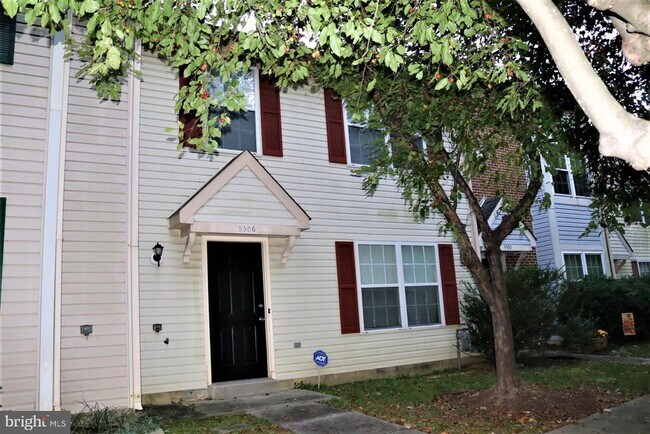 Building Photo - 5506 Irish Lord Pl
