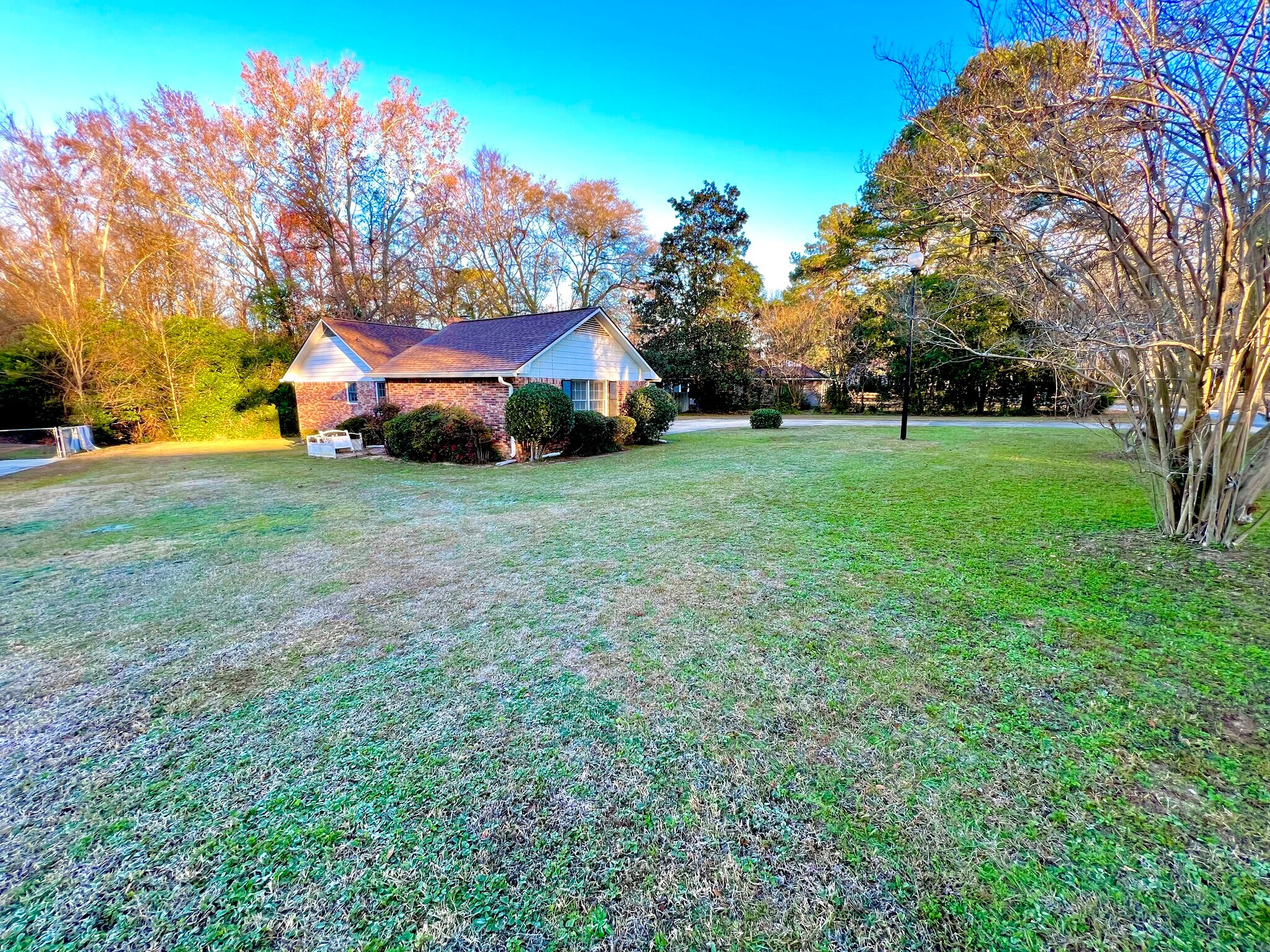 Building Photo - 2401 Clematis Trl