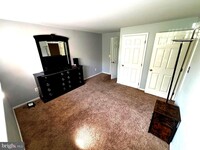 Building Photo - 9644 Eaton Woods Pl
