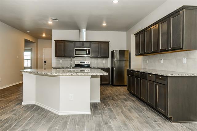 Building Photo - 726 Meadow Creek Ln