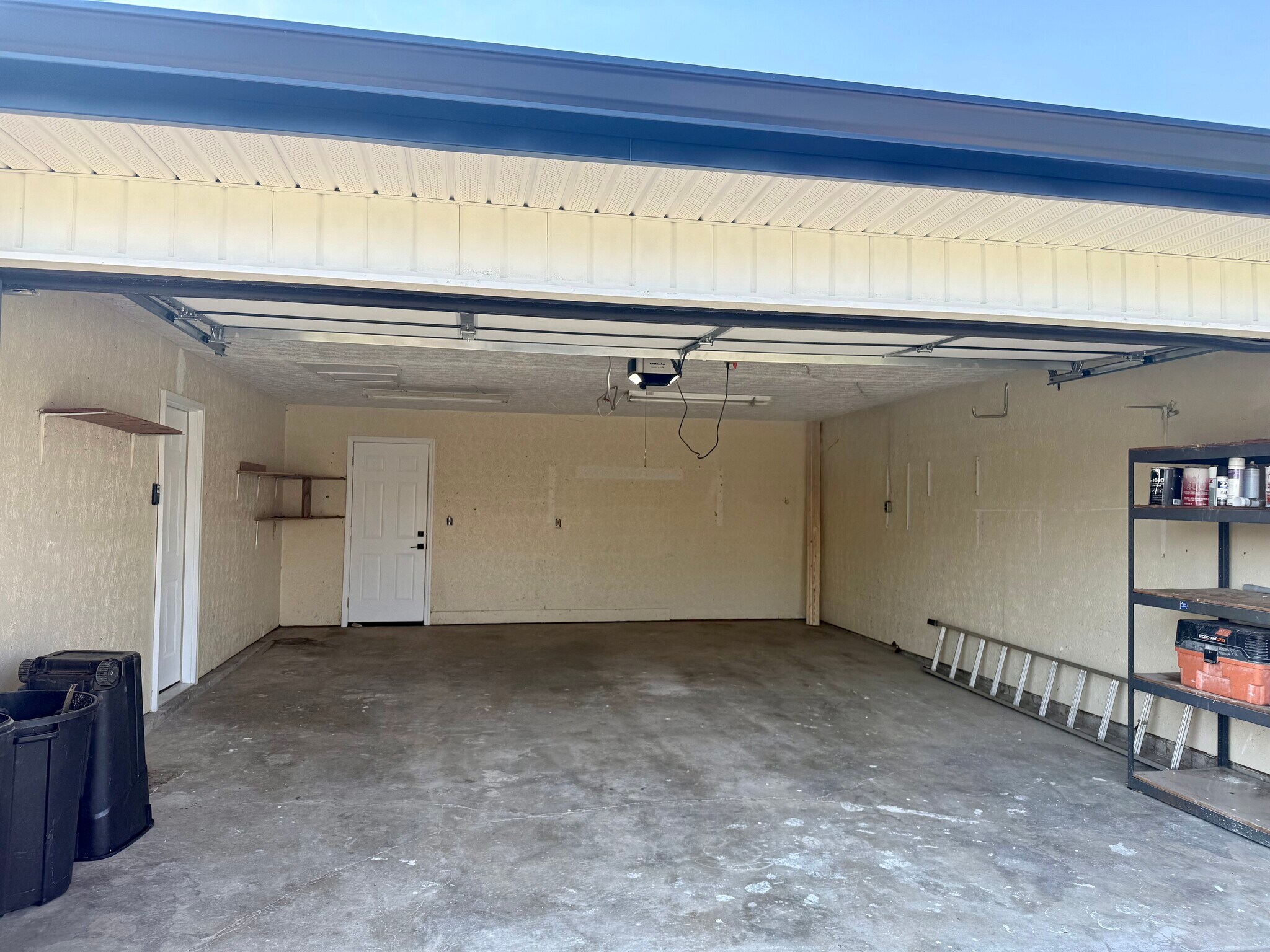 Building Photo - 5363 Burgundy Pl