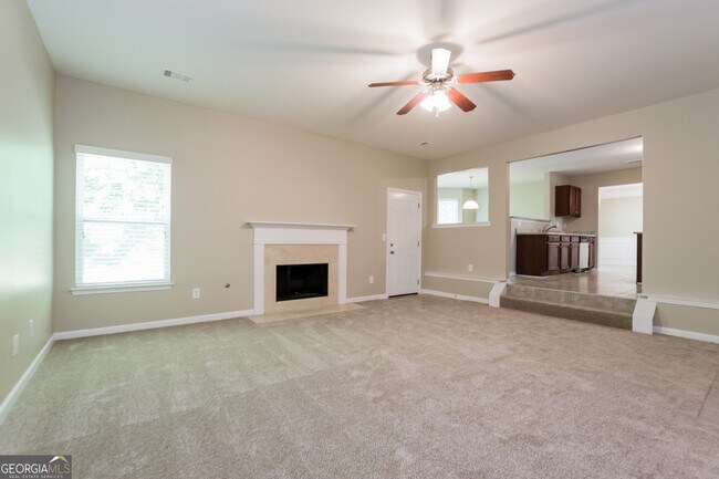 Building Photo - 6322 Shell Dr SW