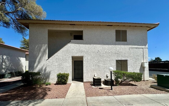 Building Photo - Casa Mesa Villas