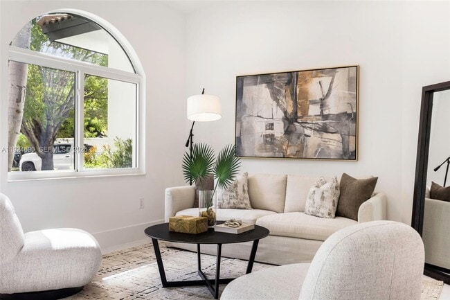 Building Photo - 6845 SW 52nd St