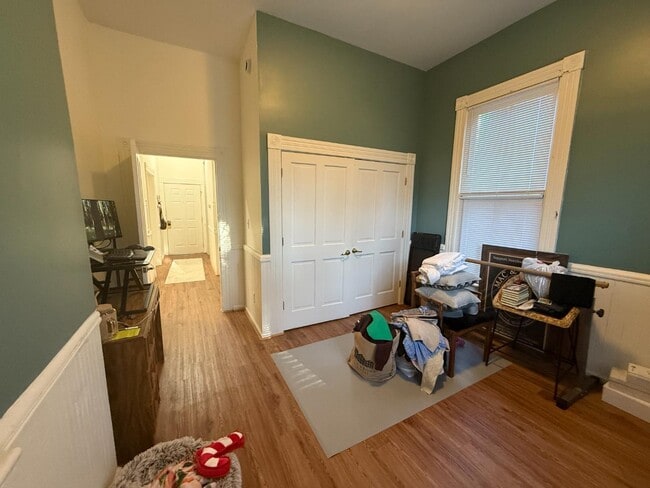 Building Photo - 605 Harrison St