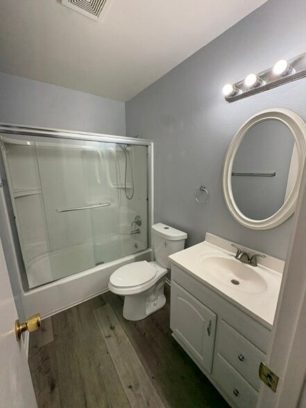 Building Photo - 2163 Via Sonora