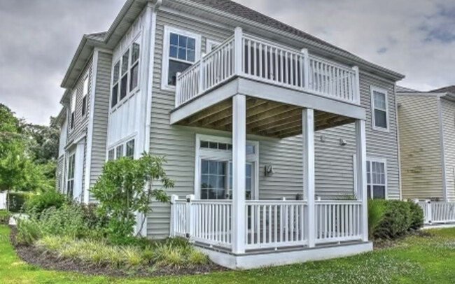 Building Photo - 8440 Highland St