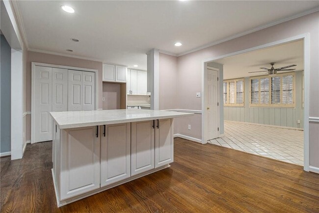 Building Photo - 18 Glenald Way NW