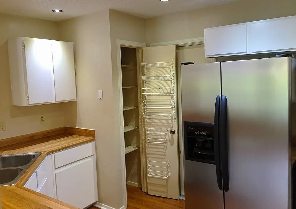 Building Photo - 1213 Silverton Ct