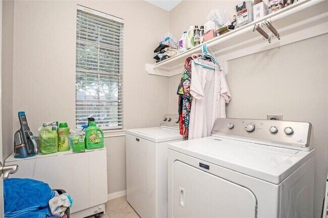 Building Photo - 122 Crystal Reef Dr