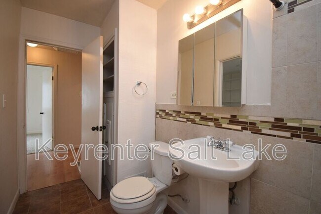 Building Photo - 616 Beynon Ct