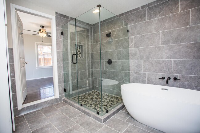 Building Photo - 4213 40th St