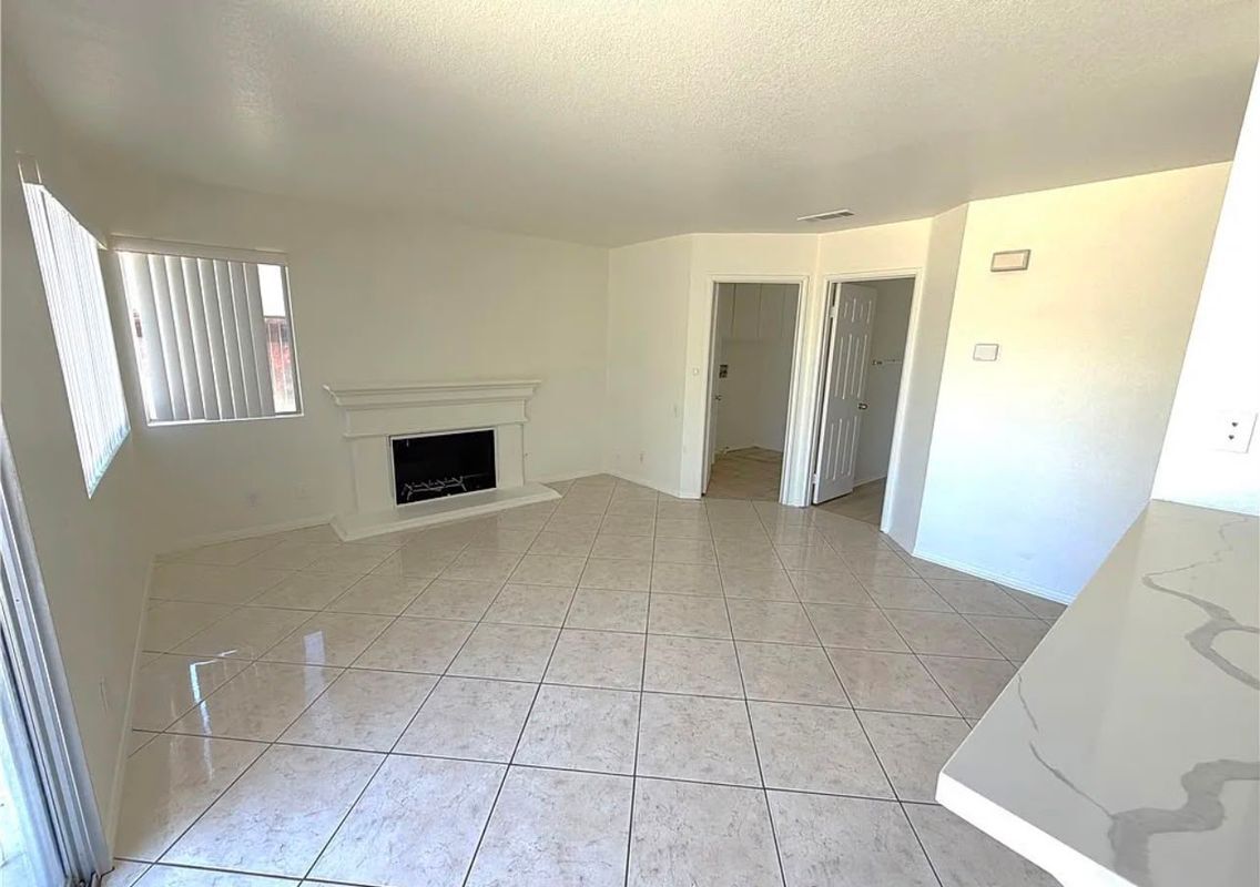 Building Photo - 39843 Amberley Cir