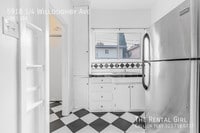 Building Photo - 5918 1/4 Willoughby Ave-