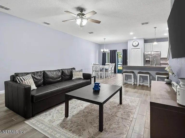 Building Photo - 1105 Beach Dune Dr