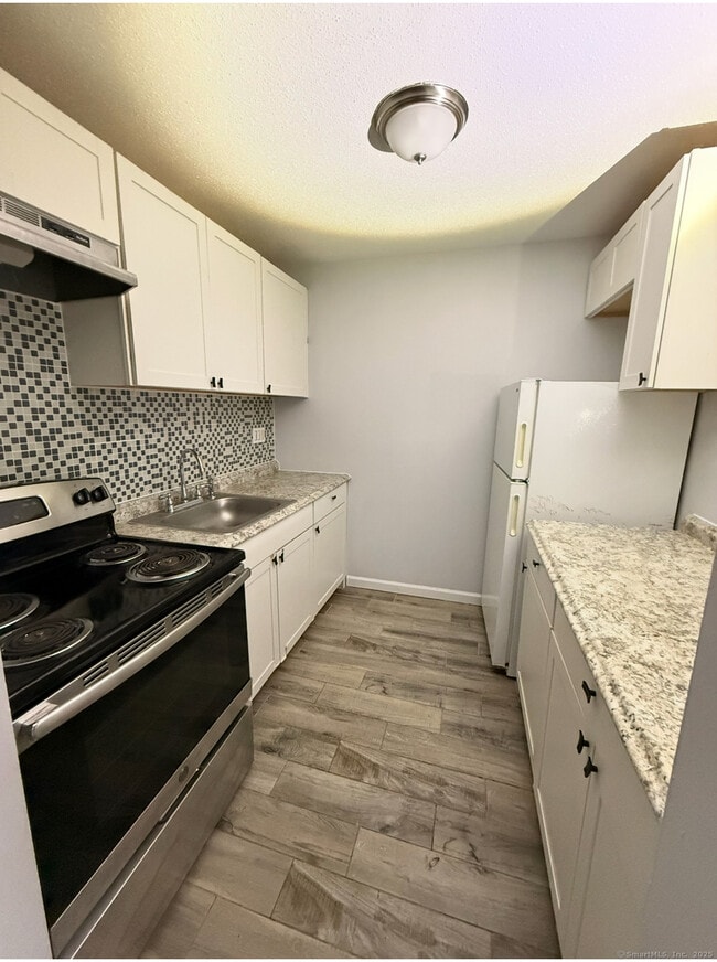 Building Photo - 24 Coleman St