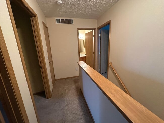 Building Photo - 135 Saratoga St