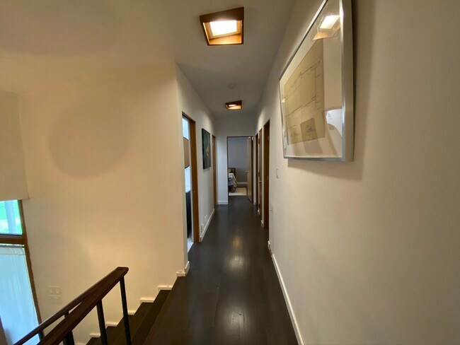 Building Photo - 2104 Zuppke Dr