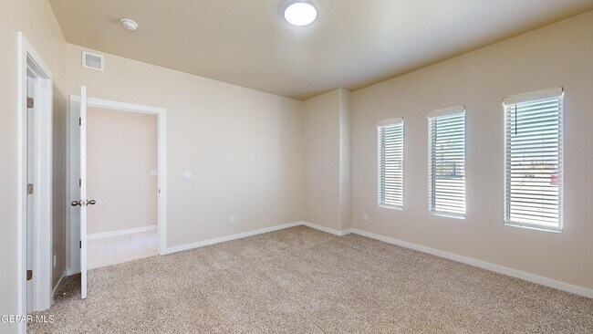 Building Photo - 11118 Blue Eyed Grass St