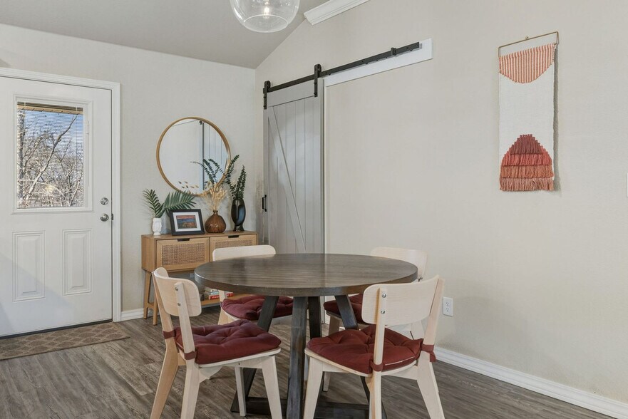 Building Photo - 9 Purfleet Dr