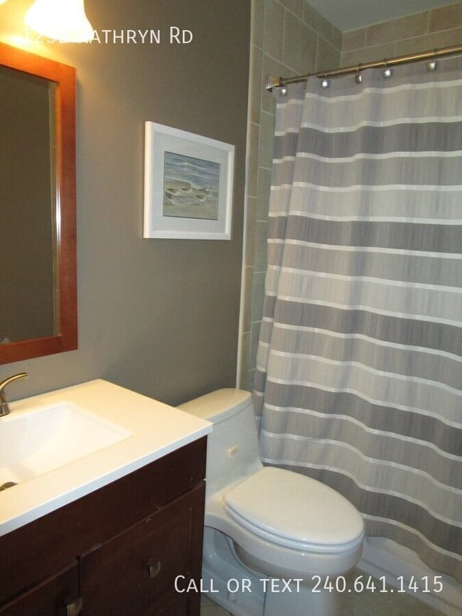 Building Photo - 1232 Kathryn Rd