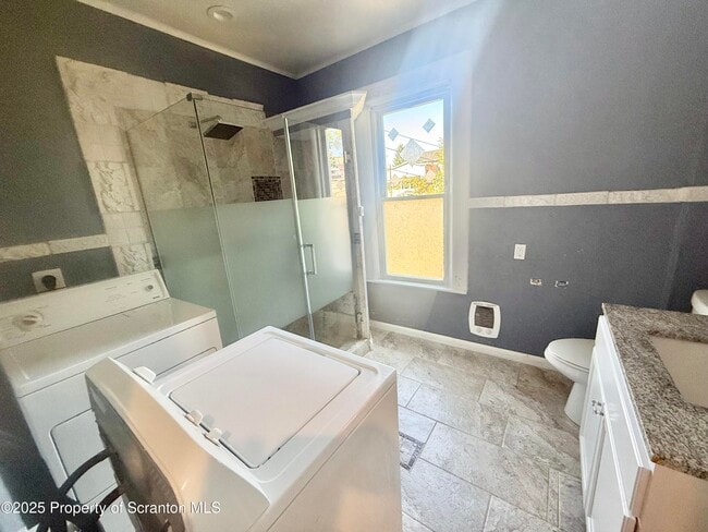 Building Photo - 124-126 10th Ave