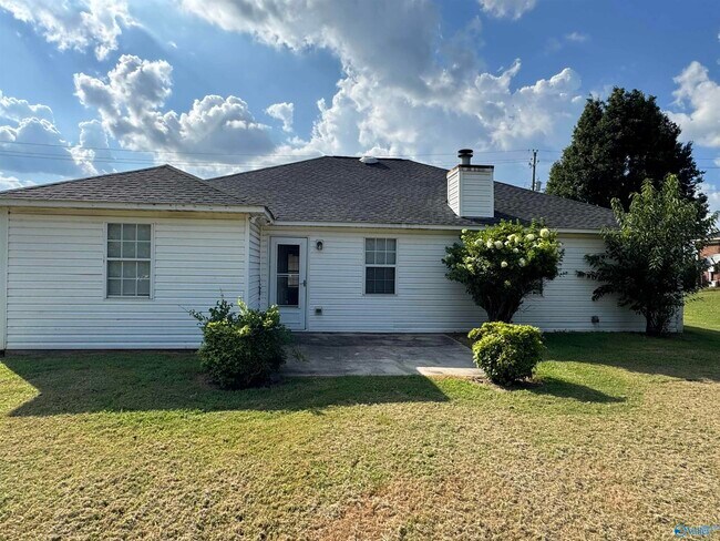 Building Photo - 6844 Moores Mill Rd