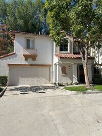 Building Photo - 2-Bedroom 2-Bath Rancho Santa Margarita Home
