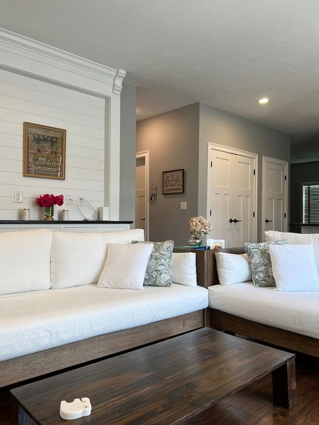 Building Photo - Charming 2BR House in Norfolk