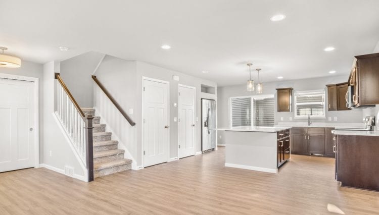 Building Photo - 655 Hillcrest Dr