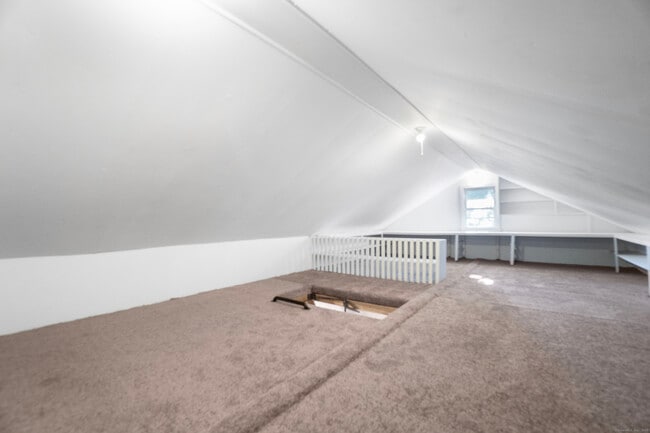 Building Photo - 62 Soundview Ave