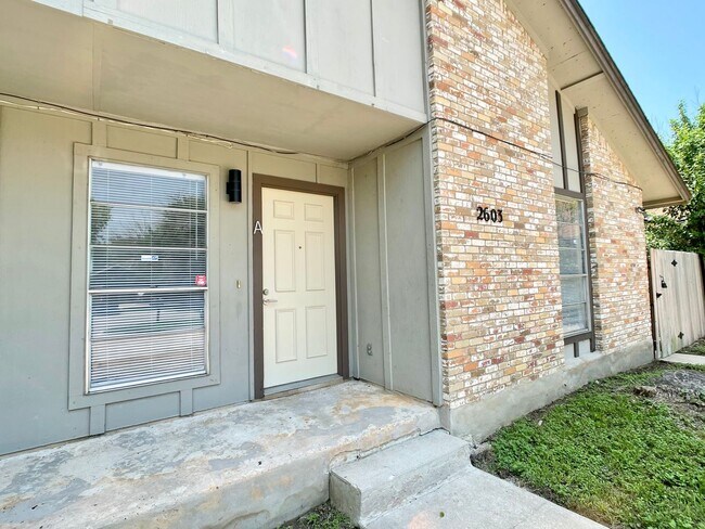 Primary Photo - Upgraded 2/1 in South Austin