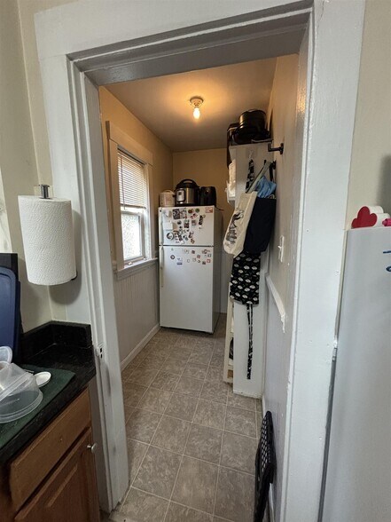 Building Photo - 9 Orrin St