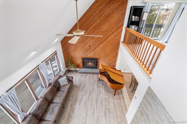 Building Photo - 712 Linda Ave