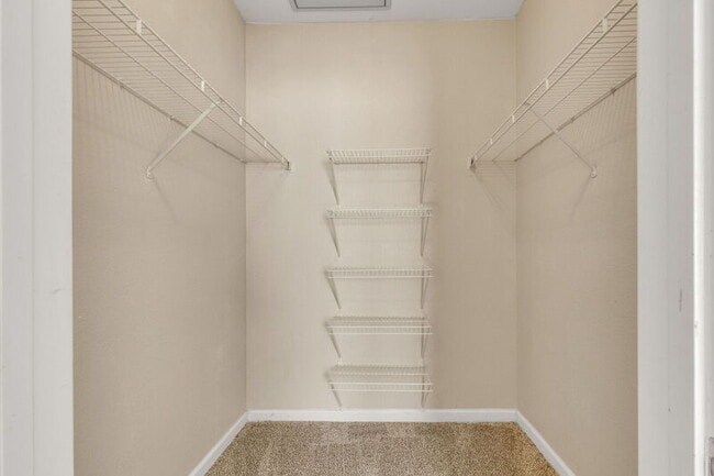 Building Photo - 5714 N Gibralter Way