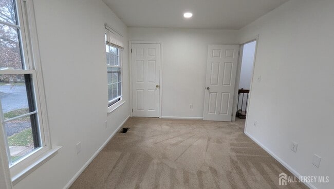 Building Photo - 2103 Timber Oaks Rd